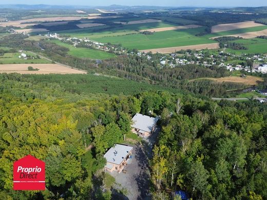 Casale a Saint-Léon, Mauricie