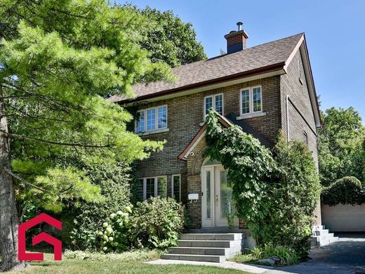 Landhuis in Mont-Royal, City of Montréal