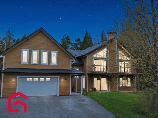 Country House in Saint-Colomban, Laurentides