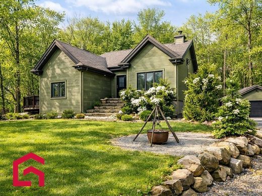 Landsitz in Sainte-Sophie, Laurentides