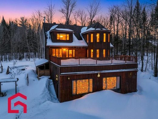 Propriété de campagne à Saint-Colomban, Laurentides