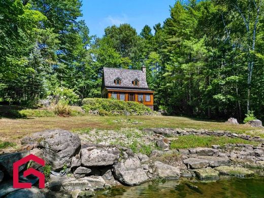 Köy evi Sainte-Sophie, Laurentides