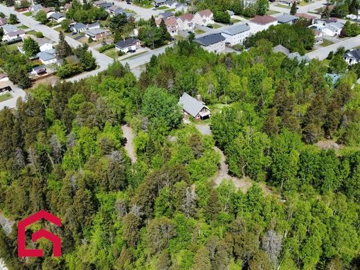 Landhuis in Val-d'Or, Abitibi-Témiscamingue