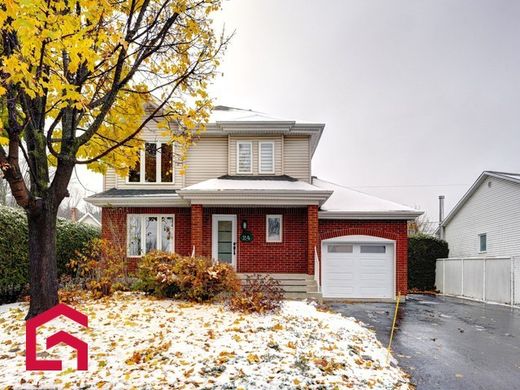 Εξοχική κατοικία σε Blainville, Laurentides