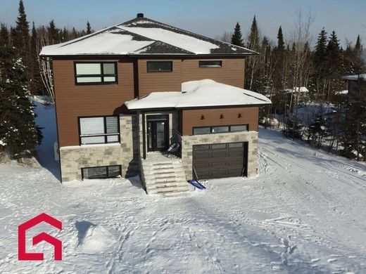 Εξοχική κατοικία σε Val-d'Or, Abitibi-Témiscamingue