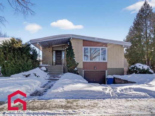 Casale a Saint-Léonard, City of Montréal