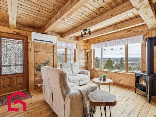 Casale a Kiamika, Laurentides