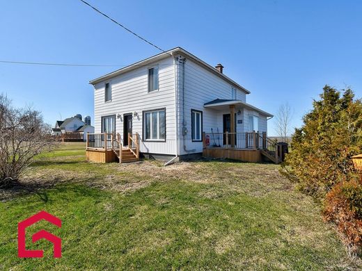 Landsitz in Saint-Lin-Laurentides, Lanaudière