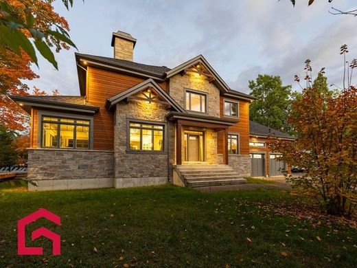 Casa de campo en Sainte-Anne-des-Plaines, Laurentides