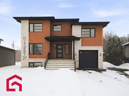 Country House in Contrecoeur, Montérégie