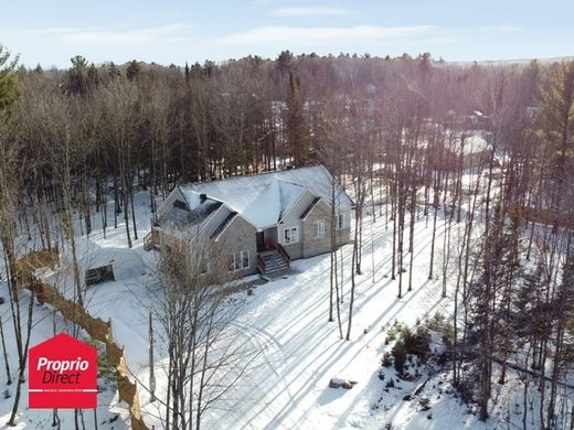 Sainte-Julienne, Lanaudièreのカントリーハウス