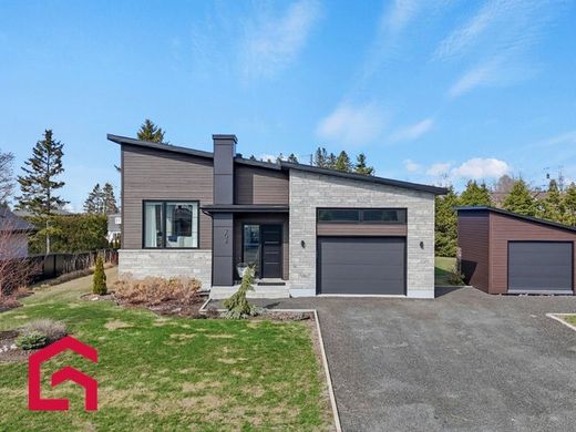 Country House in Rimouski, Bas-Saint-Laurent