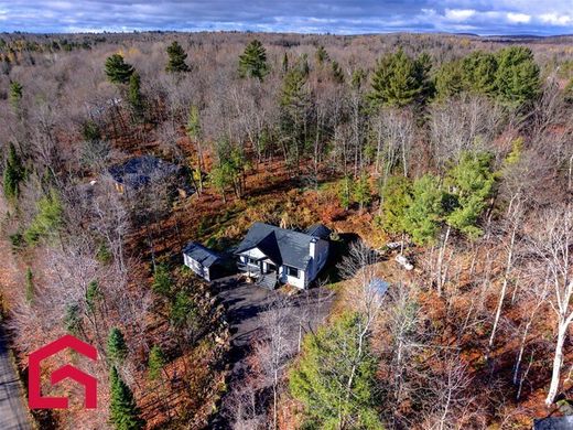 Gospodarstwo w Sainte-Anne-des-Lacs, Laurentides