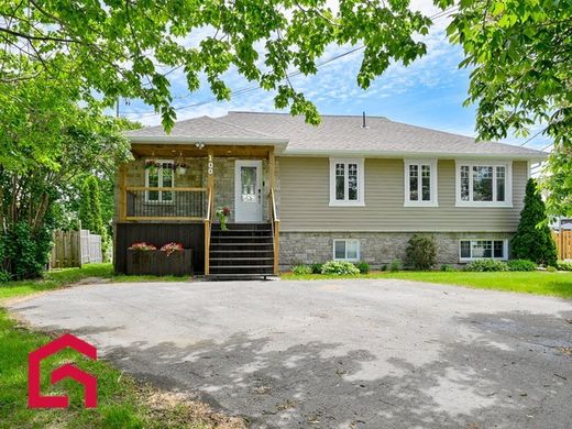 Casale a Saint-Marc-sur-Richelieu, Montérégie