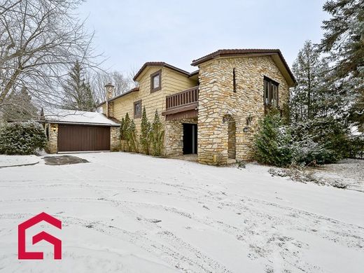 Загородный Дом, Mont-Saint-Hilaire, Montérégie