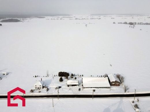 Fazenda - Saint-Lin-Laurentides, Lanaudière