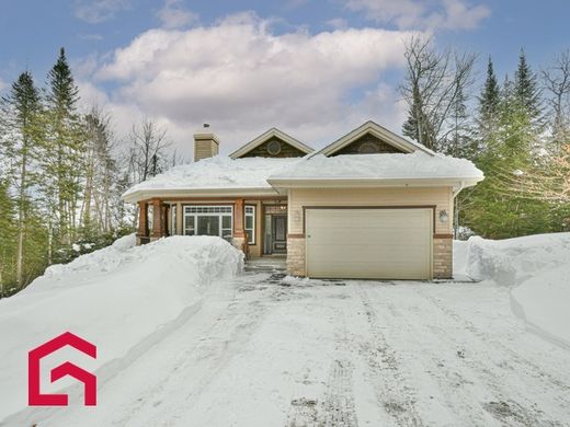 郊区住宅  Saint-Sauveur, Laurentides