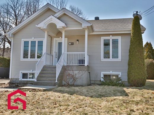 Country House in Sainte-Marie-Madeleine, Montérégie