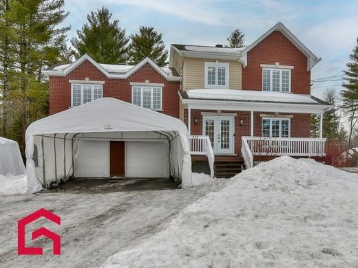 Propriété de campagne à Saint-Colomban, Laurentides