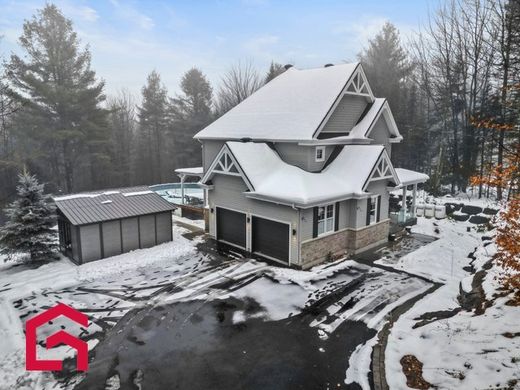 ‏בתי כפר ב  Prévost, Laurentides