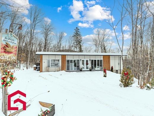 Landsitz in Morin-Heights, Laurentides