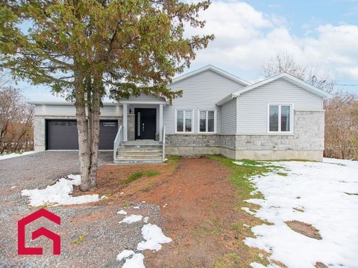 Country House in Boucherville, Montérégie