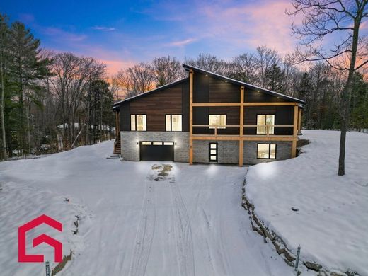 郊区住宅  Saint-Hippolyte, Laurentides