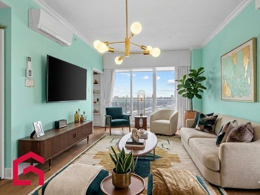 Apartment / Etagenwohnung in Montreal, City of Montréal