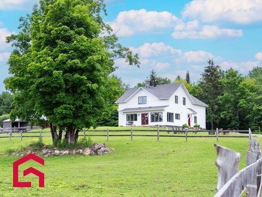Fazenda - La Minerve, Laurentides