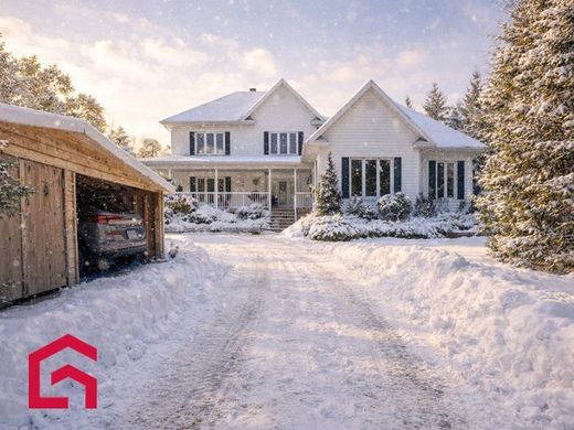 Country House in Saint-Mathieu-du-Parc, Mauricie
