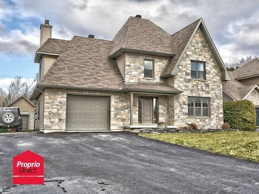 Country House in Sherbrooke, Estrie