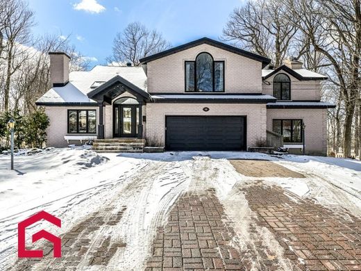 Landsitz in Mont-Saint-Hilaire, Montérégie