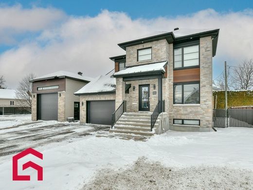 Загородный Дом, Sainte-Marthe-sur-le-Lac, Laurentides