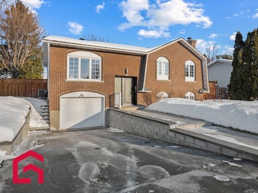 Загородный Дом, Saint-Bruno-de-Montarville, Montérégie