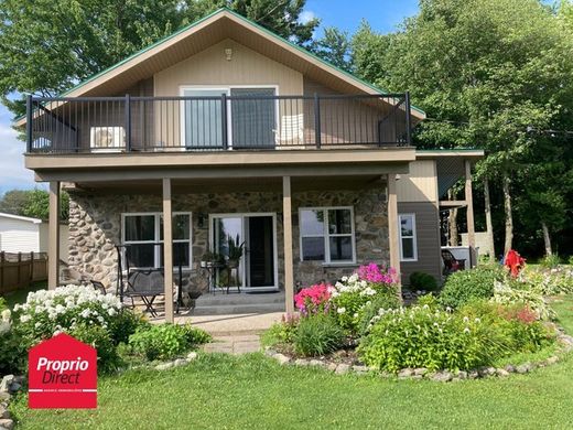 Landhuis in Roxton Pond, Montérégie