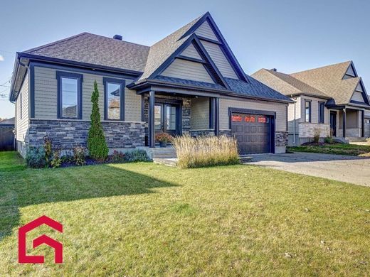 Country House in Mirabel, Laurentides