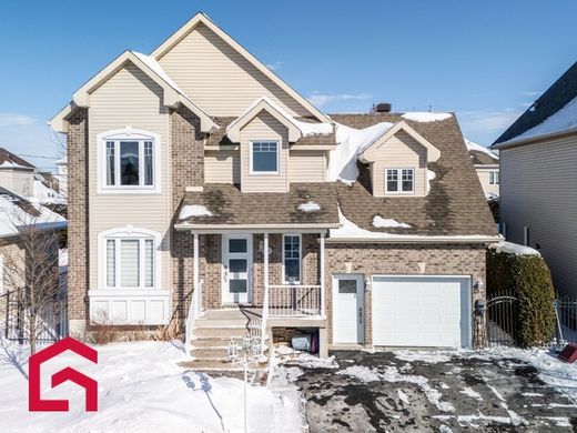 Country House in Sainte-Julie, Montérégie