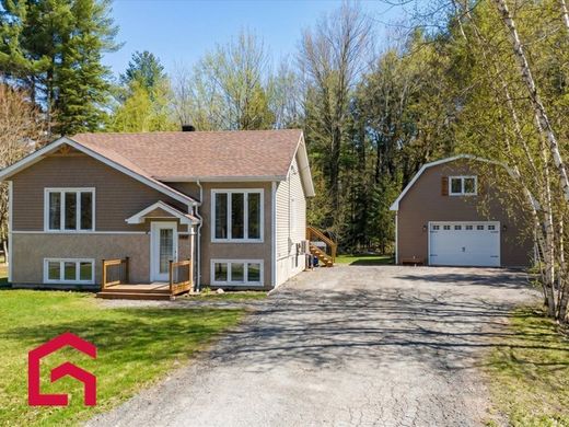 Country House in Saint-Lin-Laurentides, Lanaudière