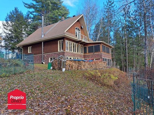 Landhuis in Lac-du-Cerf, Laurentides