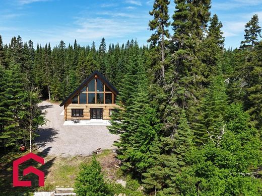 Landhuis in Lac-Édouard, Mauricie