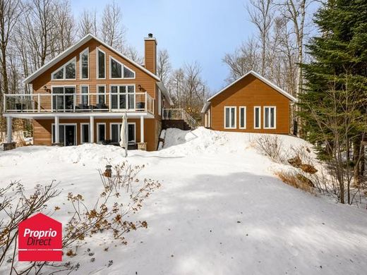 Country House in Saint-Alexis-des-Monts, Mauricie