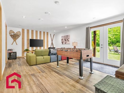 Country House in Lac-Supérieur, Laurentides
