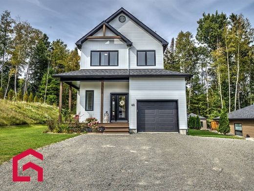 ‏בתי כפר ב  Saint-Donat, Lanaudière