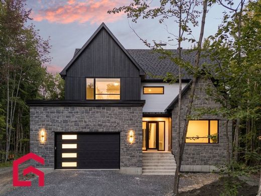 컨트리하우스 / Saint-Colomban, Laurentides