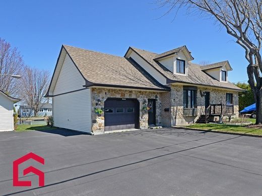 Casa de campo en Pointe-Biron, Montérégie