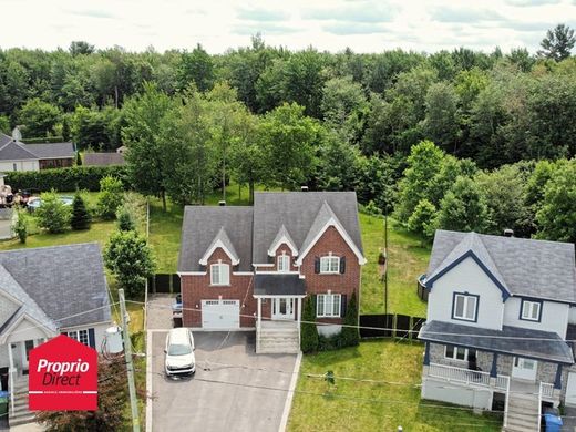 Landhuis in Saint-Lin-Laurentides, Lanaudière