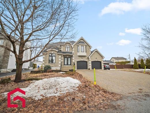 Casa de campo en Saint-Eustache, Laurentides