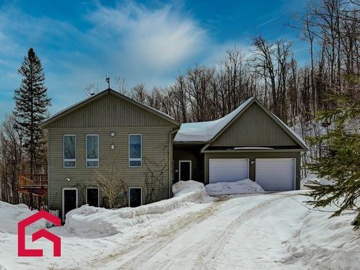 Country House in Domaine-Mont-Blanc, Laurentides