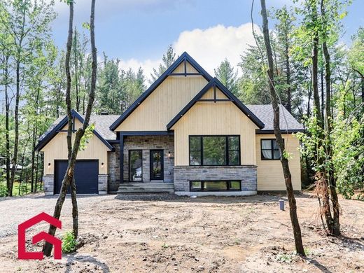 Casale a Sainte-Sophie, Laurentides