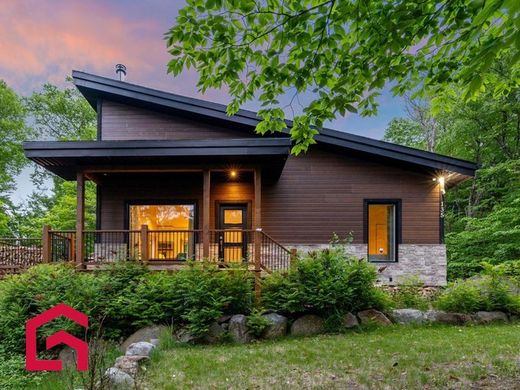 Casa de campo en Lac-Supérieur, Laurentides